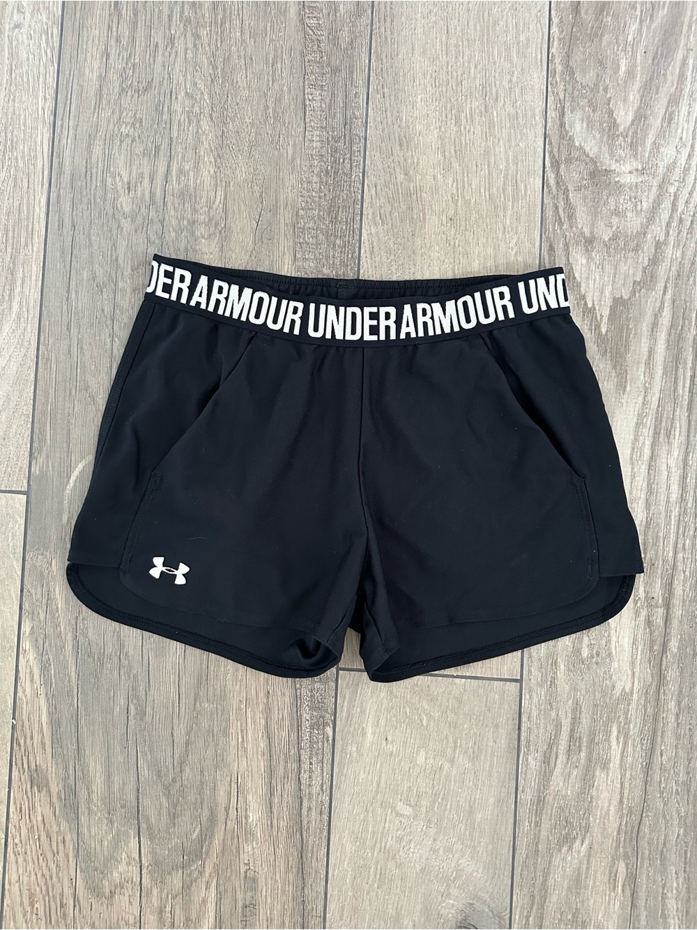 Under Armour Black Women's Athletic Shorts with Logo Waistband